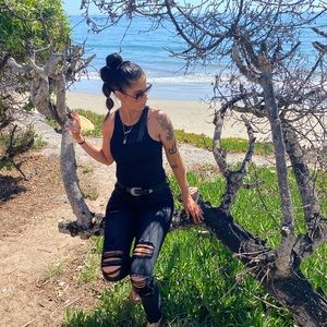 Meet your Posher, Charity